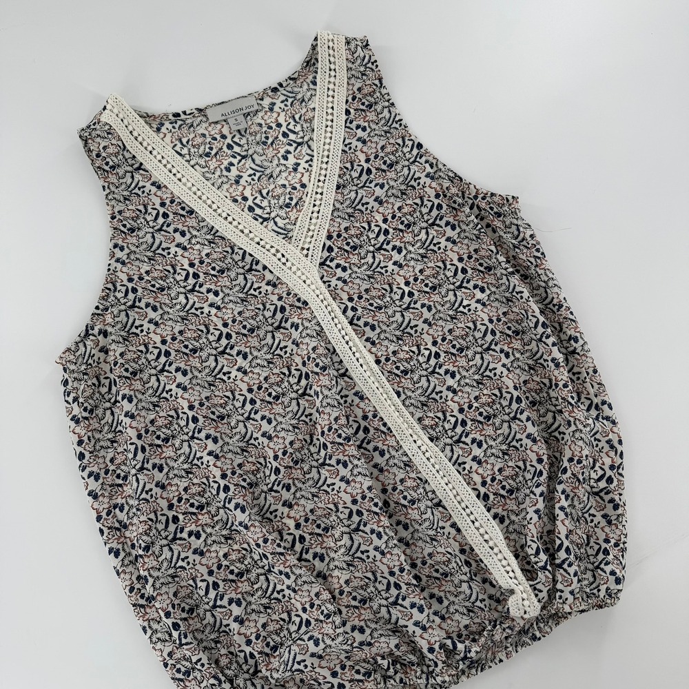 Allison Joy‎ Floral Blouson Top Women S Cream Navy Excellent Crochet Lace Trim